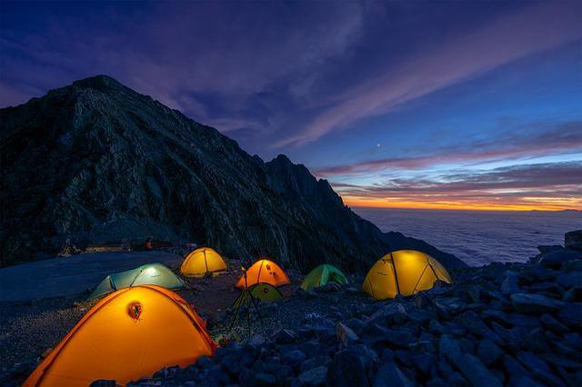 初心者のためのテント泊登山講座。必要な装備やアクセス◎なおすすめキャンプ場もご紹介。