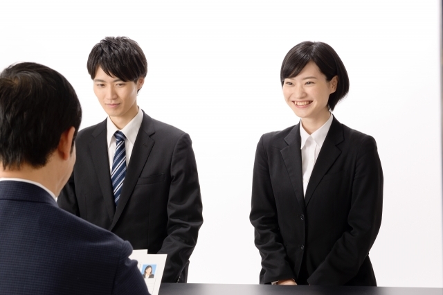就活でおすすめの髪型をご紹介!男性・女性気をつけるポイントは?