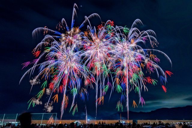 岩手の空に咲く15,000発以上の花火｜陸前高田市『三陸花火大会2022』