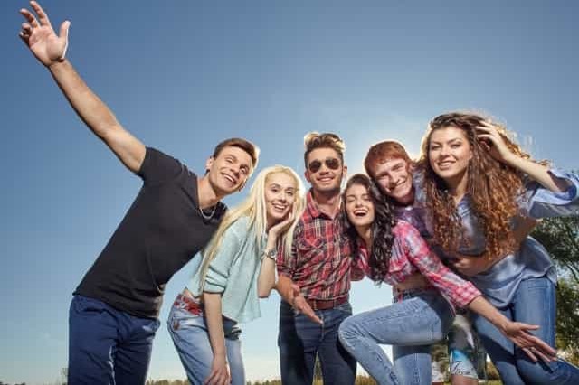 好きな人との会話で盛り上がるネタや話題を紹介!NGな話題とは?