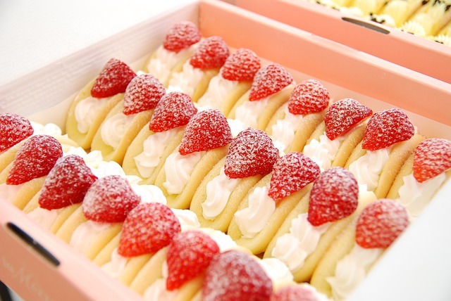 手作りケーキに欠かせない「生クリーム」と「ホイップクリーム」は何が違うの？