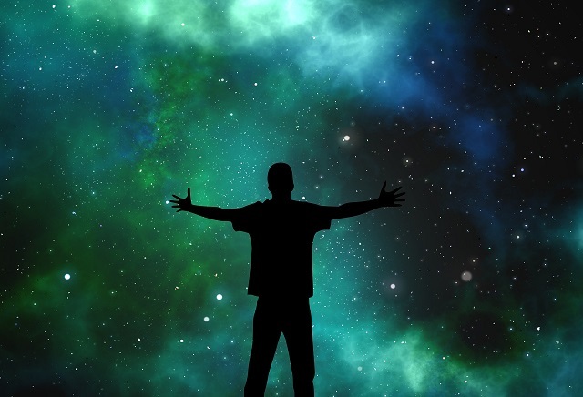 宇宙人が地球人にコンタクトしていた？ AIが「謎のシグナル8種」を新発見