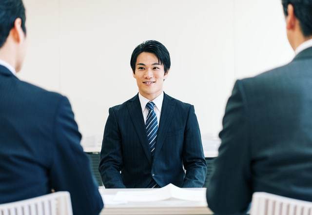 就活でおすすめの髪型をご紹介!男性・女性気をつけるポイントは?