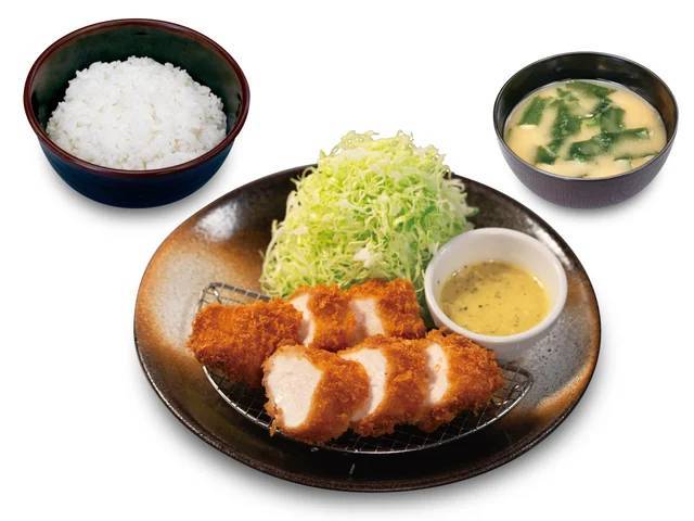 【松のや】やわらかヘルシーなかつが登場「チキンむねかつ」新発売