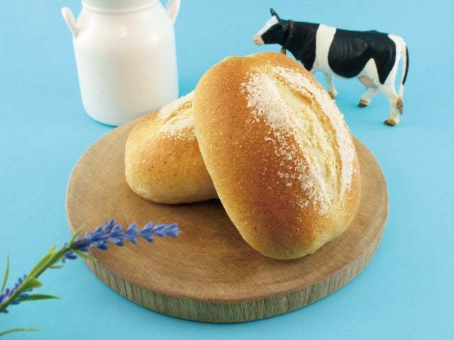 【阪急ベーカリー】北の大地のうまいもの 北海道とゆかりのある食材を使ったパンや、札幌市が発祥の地といわれている人気のご当地グルメ「ちくわパン」を5月の新商品として発売致します。