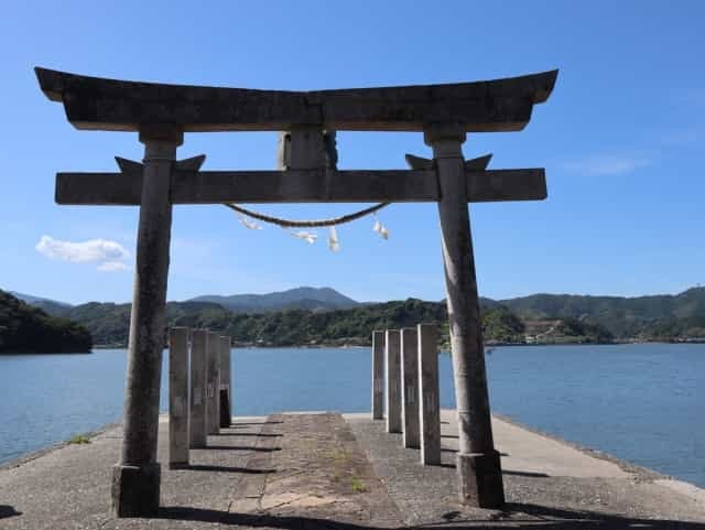 【神社は雨の日に行くと運気アップ!?】オススメ神社パワースポット6選