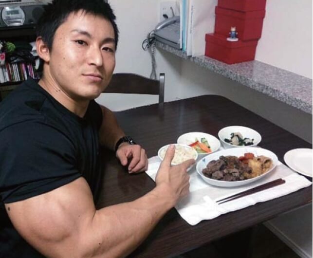 【増量筋肉飯】身体を大きくするなら肉よりご飯！ポテチはふりかけ！昔は白米を１日９合食べていた＝鈴木雅