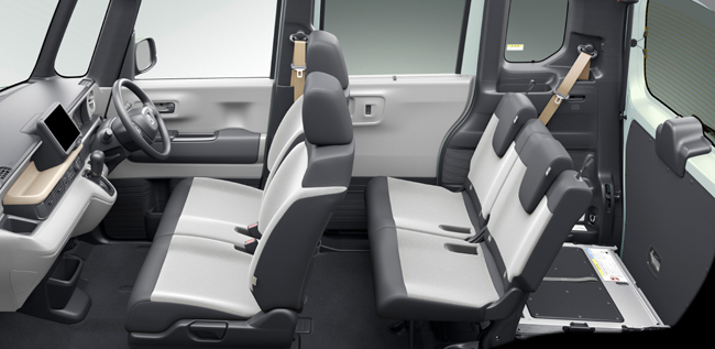 日本のベストセラーカーのホンダN-BOXがフルモデルチェンジ。軽スーパーハイトワゴンとしての総合力を一段とレベルアップ