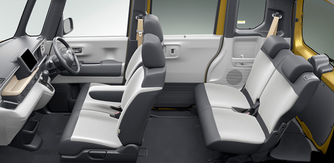 日本のベストセラーカーのホンダN-BOXがフルモデルチェンジ。軽スーパーハイトワゴンとしての総合力を一段とレベルアップ