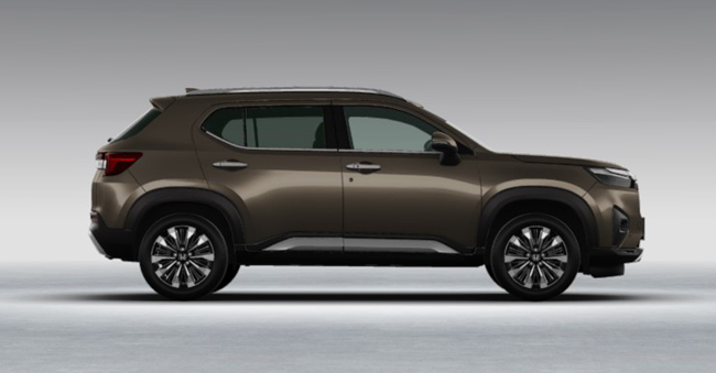 ホンダが2024年春の発売を予定する新型コンパクトSUV「WR-V」を先行公開