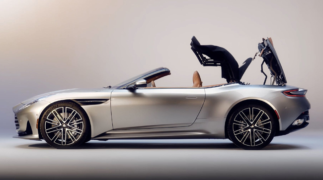 アストンマーティンの新世代DBシリーズの「DB12」にオープンモデルが登場