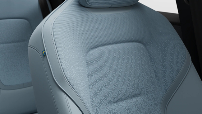 ボルボ初のコンパクト電動プレミアムSUV「EX30」の日本におけるオンライン販売が開始