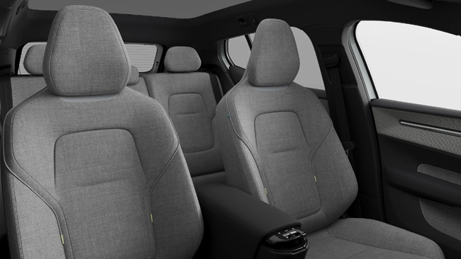 ボルボ初のコンパクト電動プレミアムSUV「EX30」が日本上陸