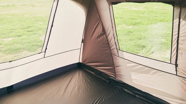 「M.W.M」から、新型エアーテントシェルター「READY Tent 2」の予約販売を開始