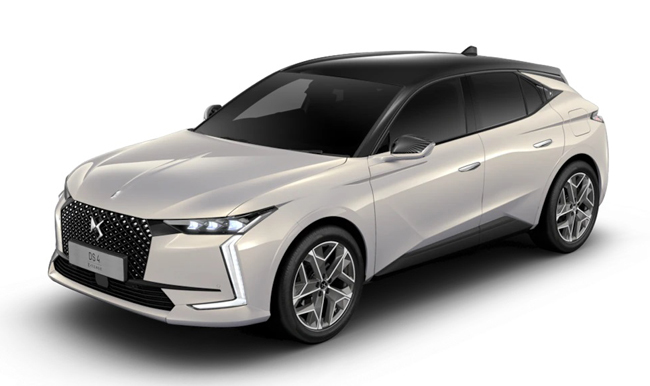 ファッションの世界から着想を得た「DS COLLECTIONモデル」の「DS7 Esprit de Voyage」と「DS4 Esprit de Voyage」が日本デビュー