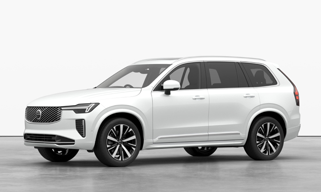 ボルボXC90がフロントマスクを刷新！　インテリアの仕様変更も実施