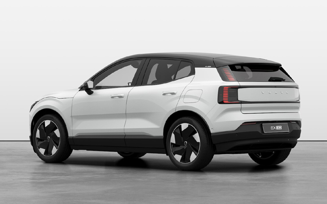 ボルボ初のコンパクト電動プレミアムSUV「EX30」が日本上陸