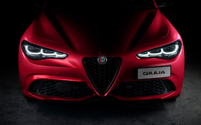 伝統の「COMPETIZIONE」を冠するアルファロメオ・ジュリア／ステルヴィオの限定モデルが登場