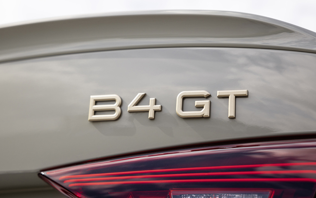 進化したアルピナB3／B4が“GT”のネーミングを冠してデビュー