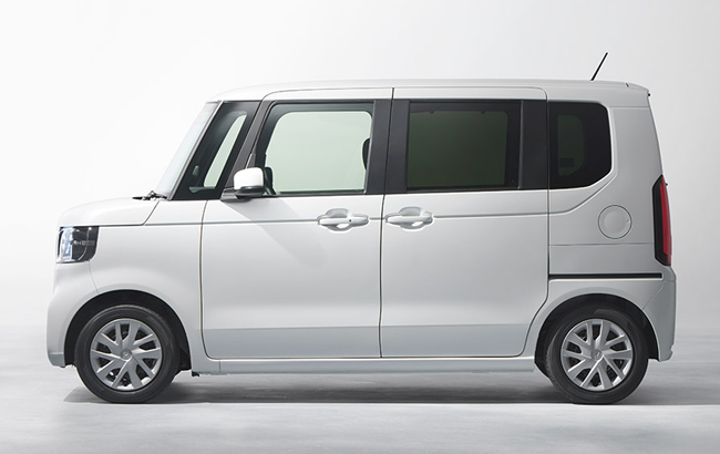 今秋の発売を予定している新型ホンダN-BOXが専用サイトにて先行公開