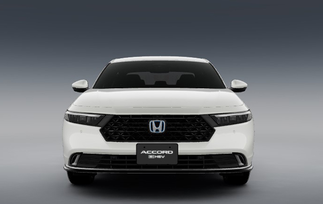ホンダが2024年春の発売を予定する新型アコードの先行情報を公開