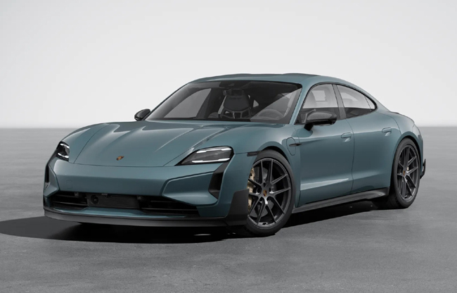 大幅アップデートを果たしたポルシェ・タイカンに最強バージョンの「ターボGT」を設定