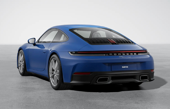 ポルシェ911カレラおよび911カレラGTSがアップグレード。GTSには911初のハイブリッドドライブを搭載