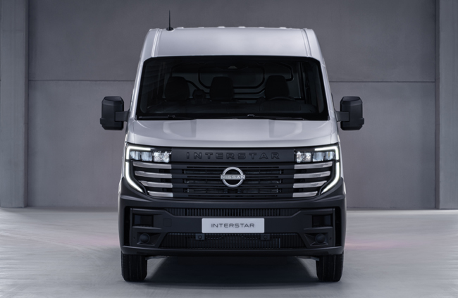 日産が新世代大型バンの新型インタースターを欧州で発表