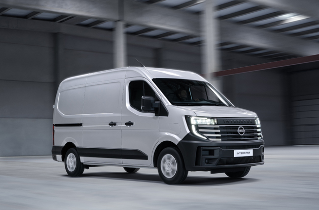 日産が新世代大型バンの新型インタースターを欧州で発表
