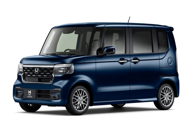 日本のベストセラーカーのホンダN-BOXがフルモデルチェンジ。軽スーパーハイトワゴンとしての総合力を一段とレベルアップ