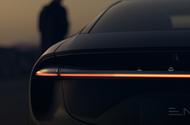 ロータスが4ドア電動ハイパーGTを謳う「エメヤ」を発表。生産開始は2024年を予定