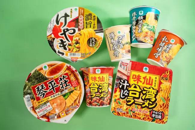 台湾ラーメン「味仙本店」に行く5万円分の旅行券も！ ファミマで「カップ麺フェア」開催