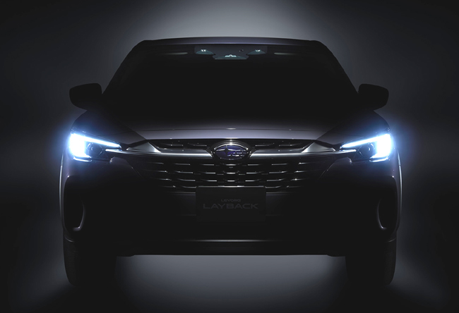 本年秋の発表を予定するSUBARUレヴォーグのSUVバージョンのティザー画像が公開