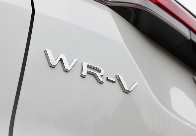 【最新モデル試乗】素直でプレーン、そしてリーズナブル。ホンダWR-Vに愛着がわく理由