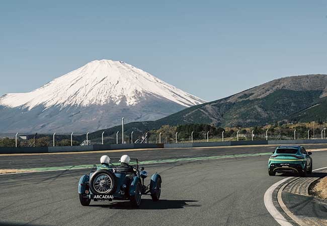 【ブランド体験】アストンマーティン・アルカディア東京2023に見る、英国の名門の進化の歴史と走りの真髄