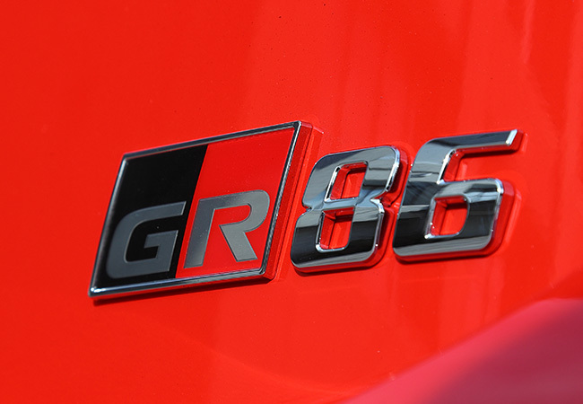 【魅力あるクルマたち】FRの魅力を追求した軽量スポーツ、トヨタGR86のドライビングファン