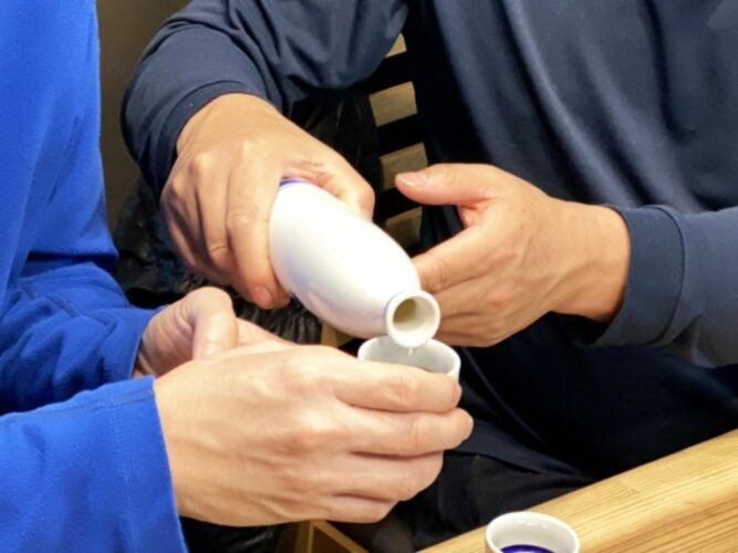 日本酒を注ぐのに用いる「お銚子」と「徳利」、2つは別物なの?