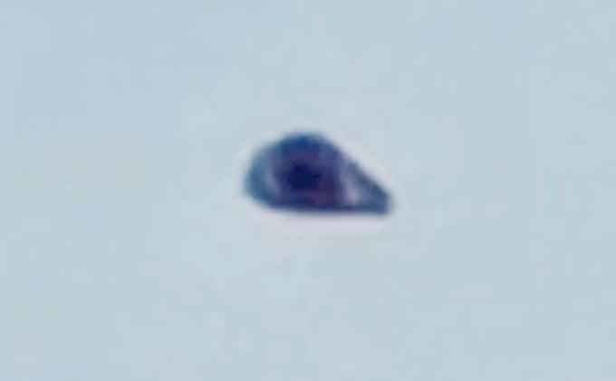 パキスタン首都上空に「黒い三角形UFO」が出現! 動画が撮影される!