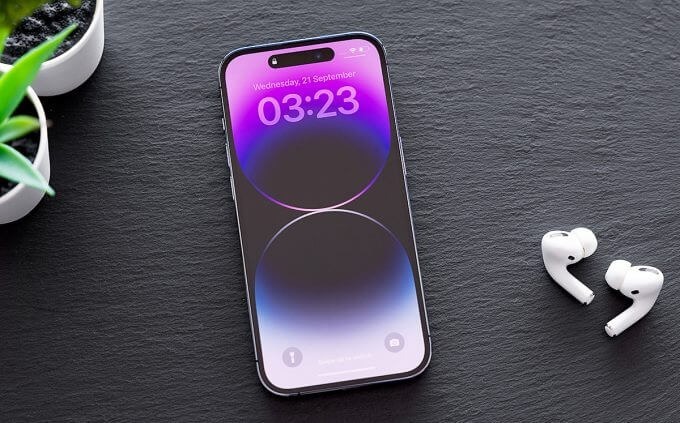 最新iPhone 14を圧倒的に安く買う&格安で使う方法が話題!