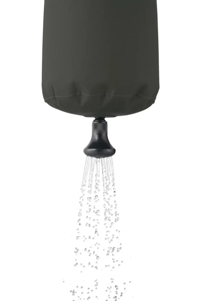 持ち運び可能なポケットサイズのシャワー「ロゴス エアライトシャワー・mini」