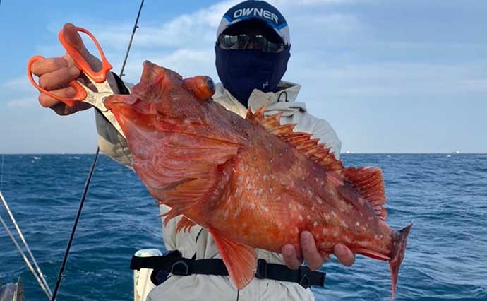 オフショアジギング釣行でクロムツに特大ウッカリカサゴをキャッチ