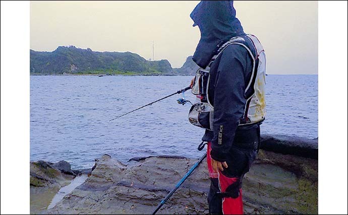 朝マヅメの地磯エギングゲーム　本命アオリイカ手中【神奈川・三浦半島】