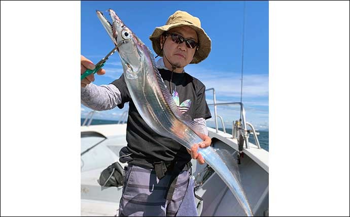 【大分・熊本】沖釣り最新釣果　夜焚きケンサキイカは釣る人100尾超え