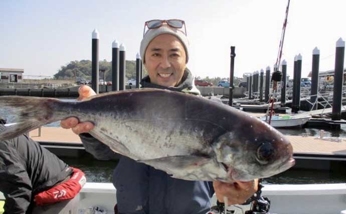 東京湾「沖五目釣り」でメダイにマダイ好捕　コマセ入れない作戦が的中