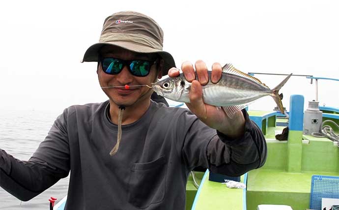 東京湾タチウオ・アジのリレー釣り　タチウオ22尾にアジ16尾と土産十分