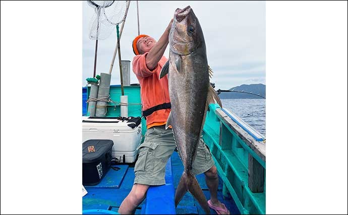 八丈島遠征で20kg頭に良型カンパチ全員安打　アカイカ泳がせで狙い撃ち