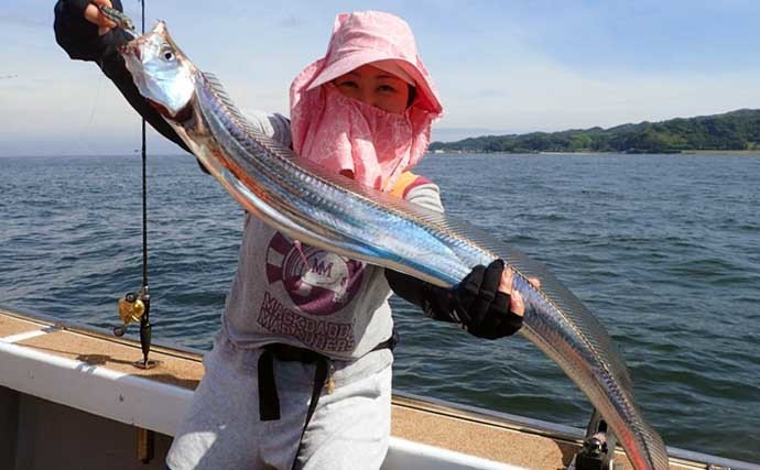 【福岡】沖のエサ釣り最新釣果　近場でドラゴンサイズ交えタチウオ好調