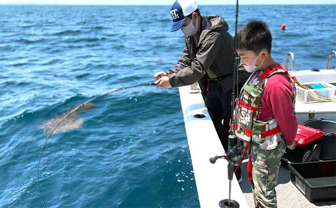 子連れジギング釣行で中3息子が97cmモンスター級大型マダイを御用