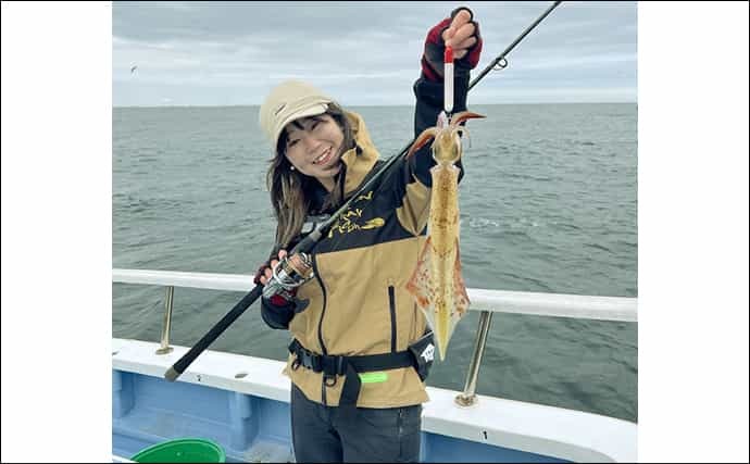 イカメタル釣行でヤリイカ2ケタ　繊細なアタリ掛ける釣趣を堪能