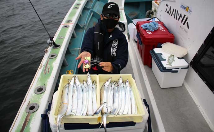 テンヤタチウオ釣りで指8本級頭に40尾　大型狙い＆食い損ね対応策とは？